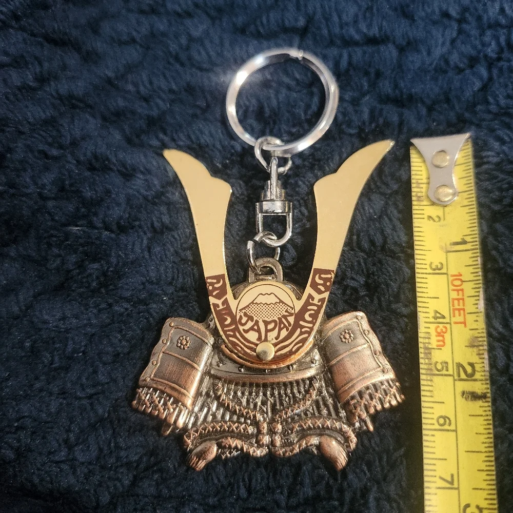 Vintage Japan Samurai Helmet Keychain - Gold & Bronze